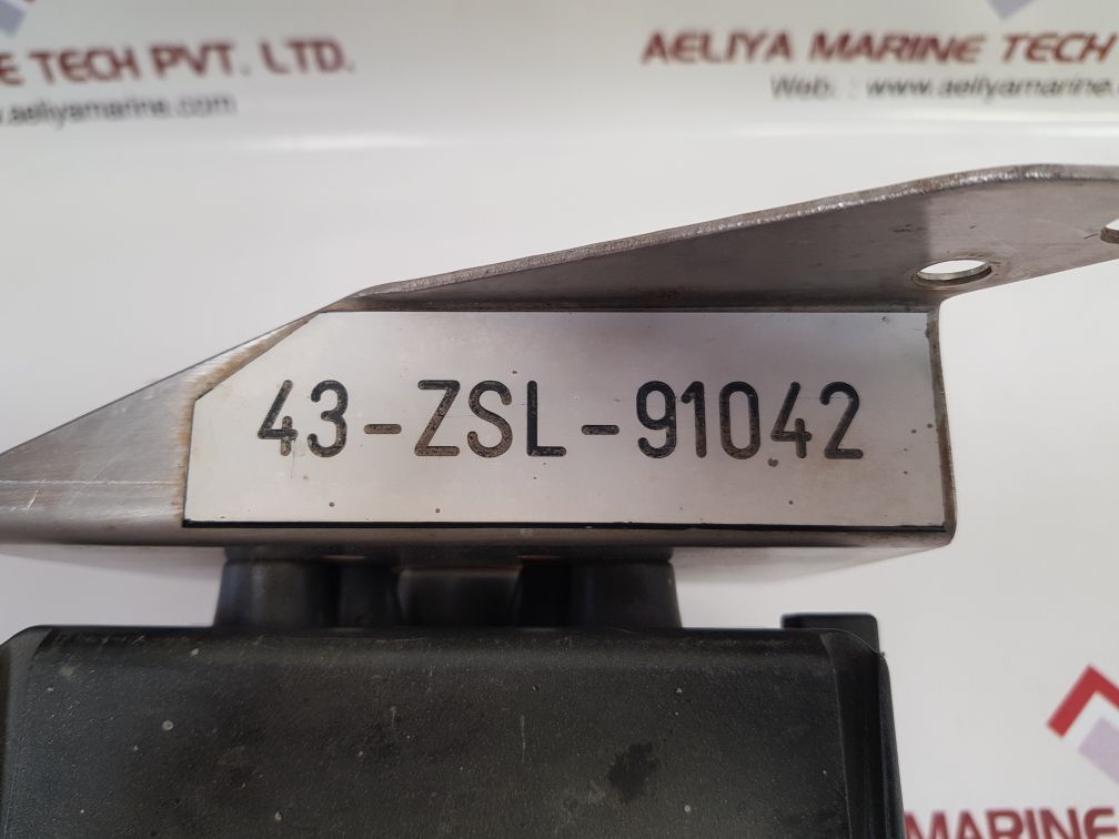 Westlock controls 3449-by-00-22wb-000 beacon position monitor 
