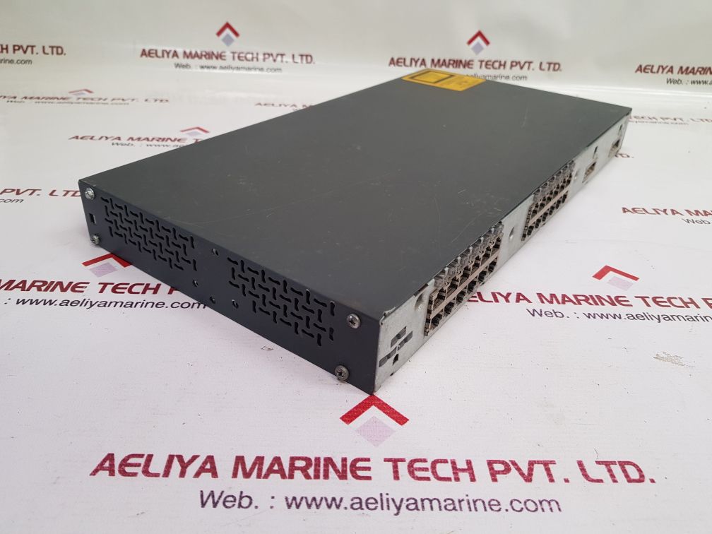 Cisco systems ws-c2950g-24-ei ethernet switch
