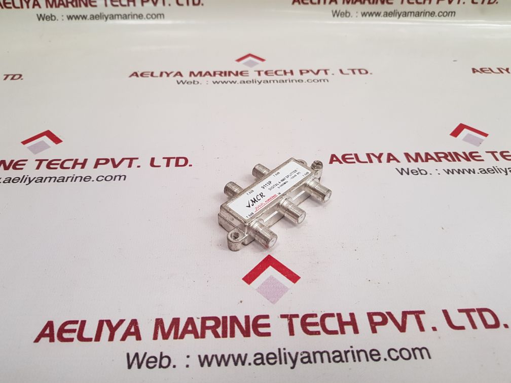 Power Pass Digital 4-way Splitter