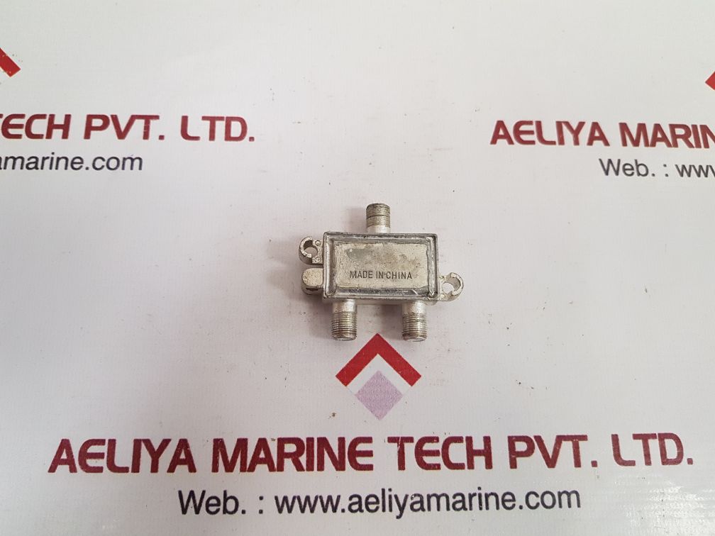 Power Pass Digital 2-way Splitter