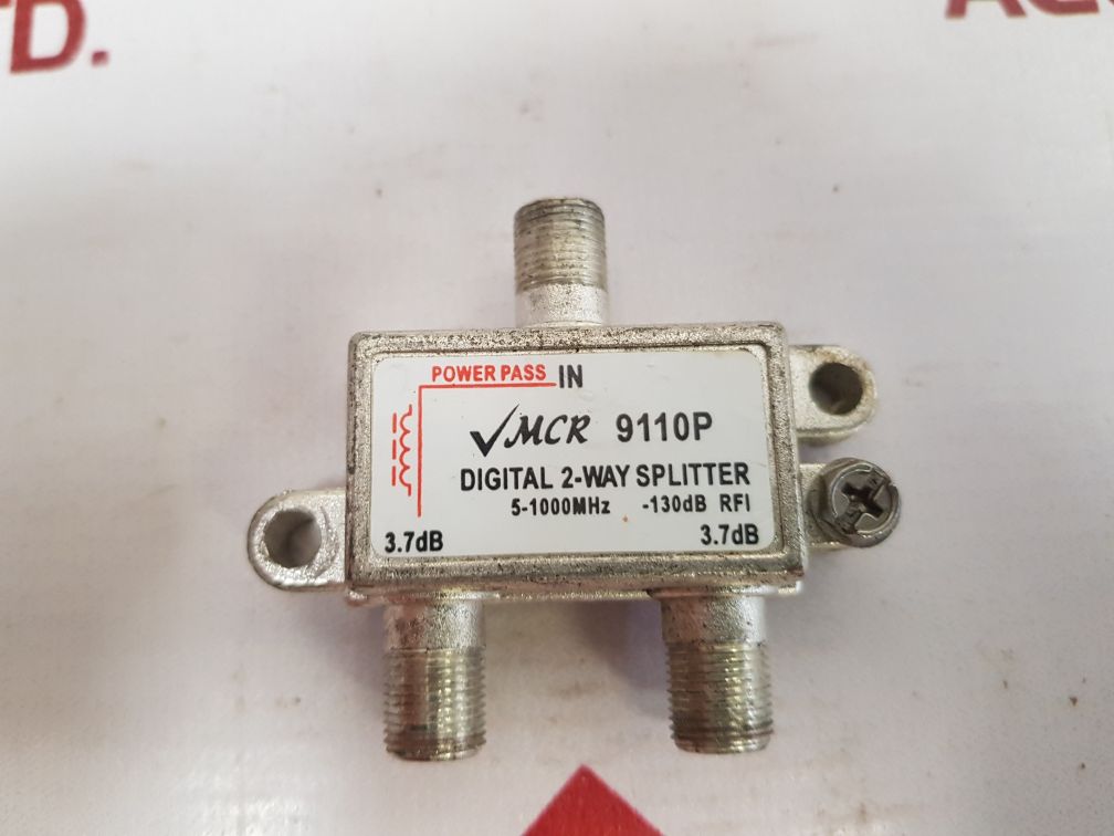 Power Pass Digital 2-way Splitter