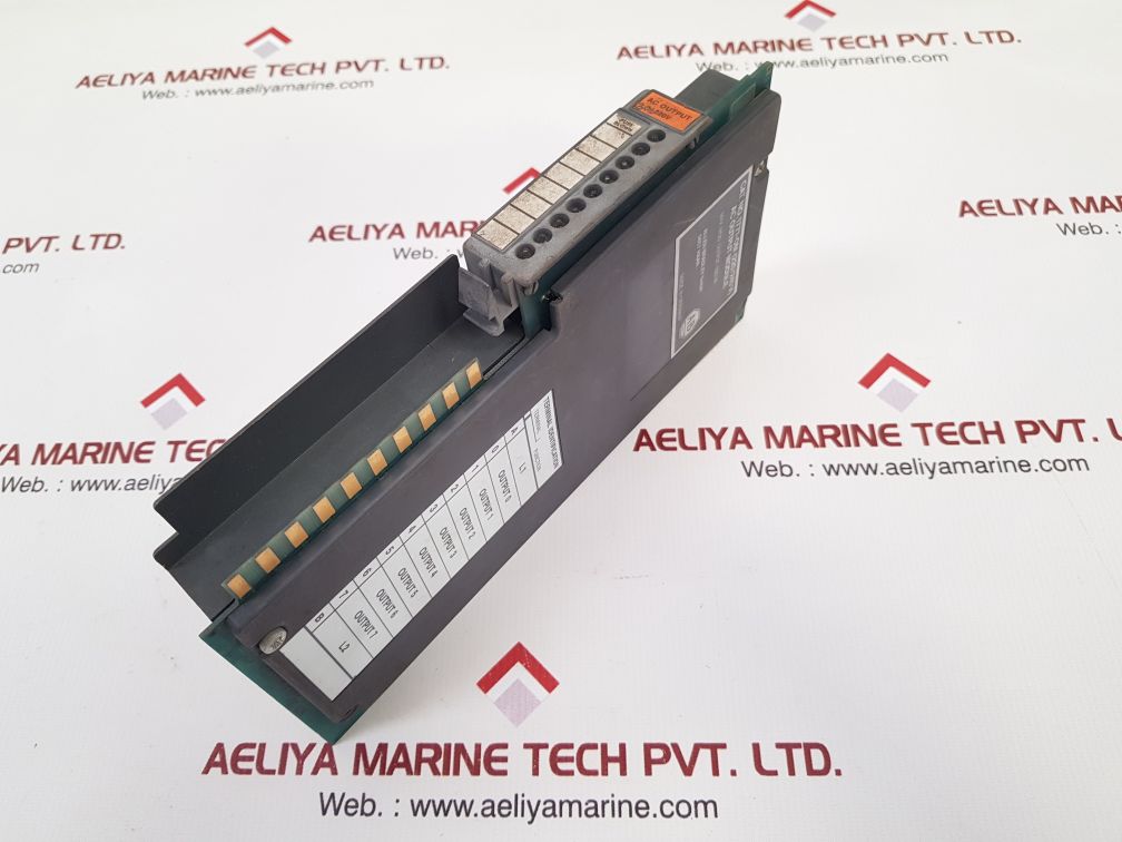 Allen-bradley 1771-om Ac Output Module (220/240V)