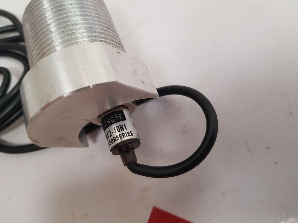 Sja12-10N1 Magnetic Proximity Sensor Used
