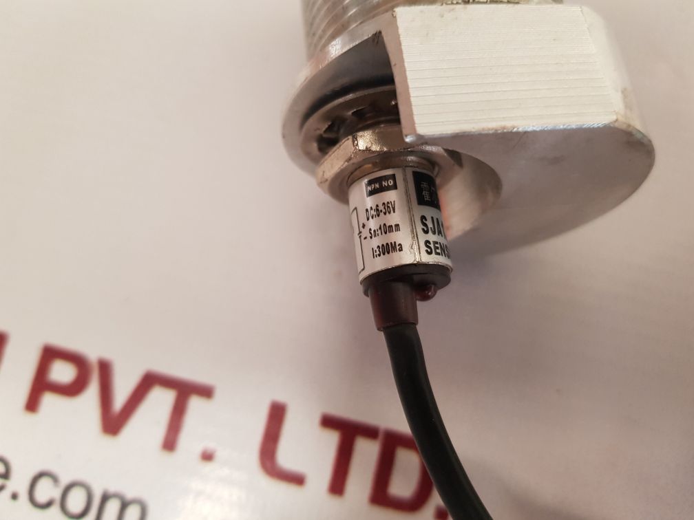 Sja12-10N1 Magnetic Proximity Sensor Used
