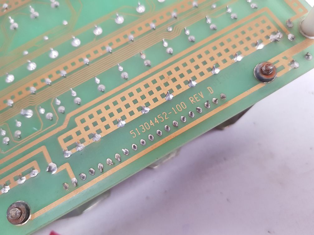 Analog Input High Level / Sti Input Mu-taih02 51304452-100 Rev.D