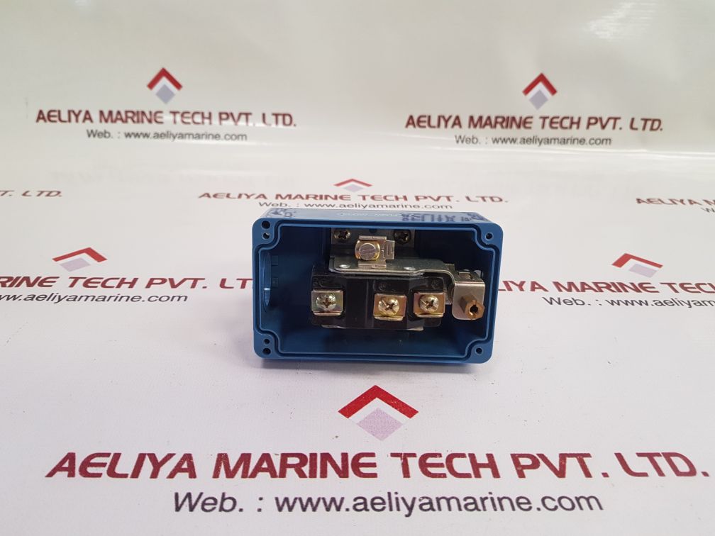 Johnson F61Sb-9100 Flow Control Switch