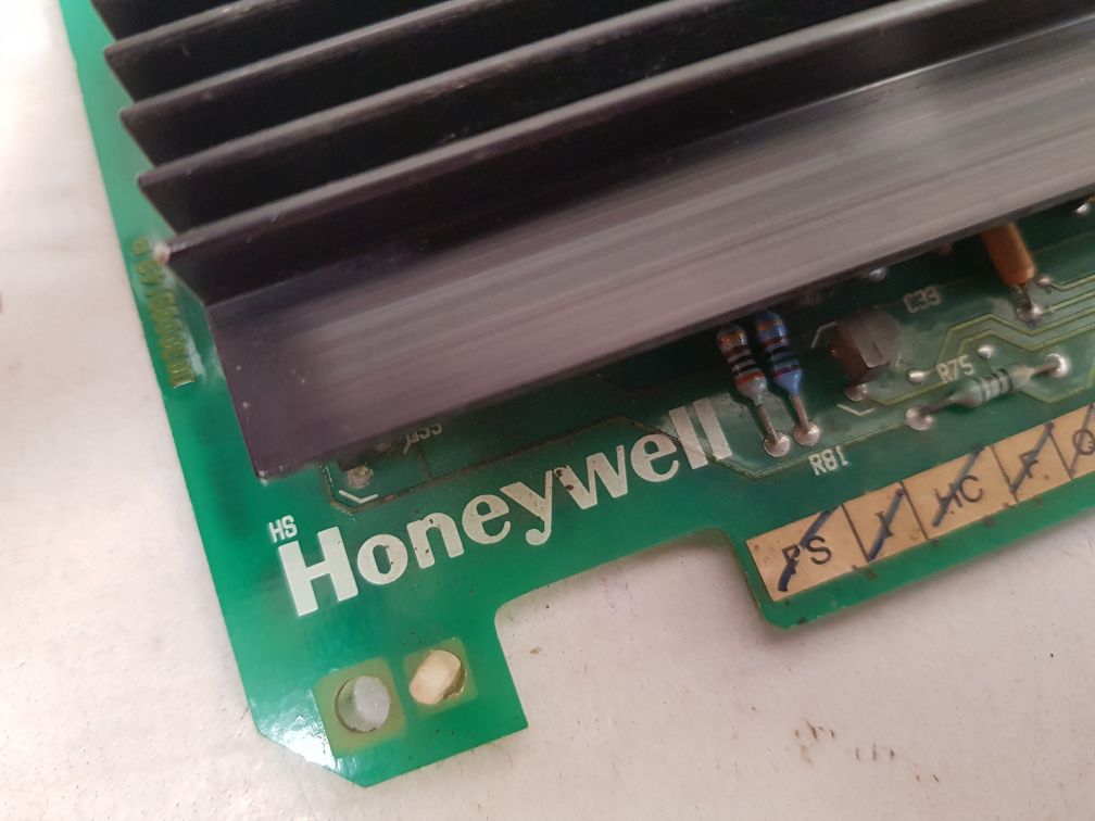 Honeywell 621-6503R Output Module D030009143B
