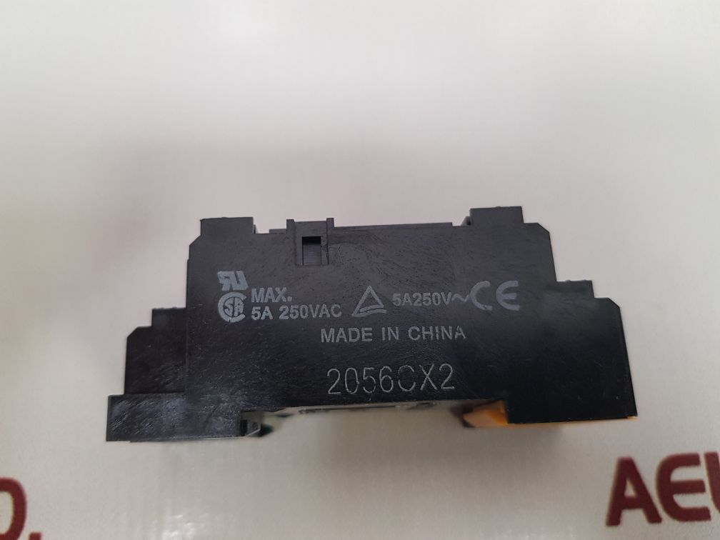 Set Of 7X Omron Pyf14A-e Relay Base Socket 5A 250Vac ~