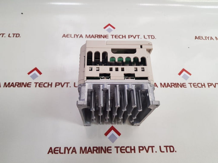 Yaskawa V1000 Inverter Ac Drive Cimr-vc4A0002Baa
