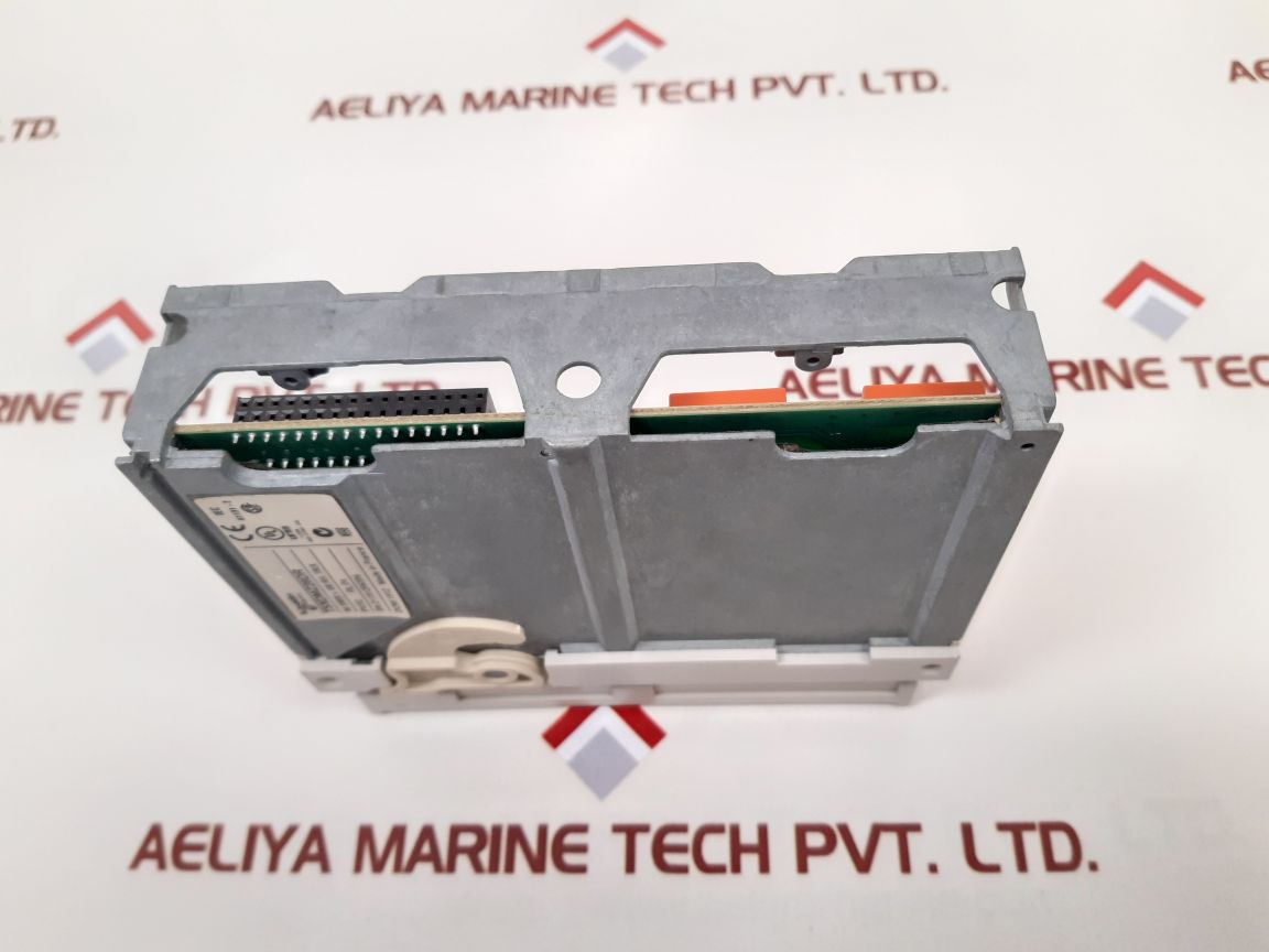 Schneider Tsxdmz28Dr Plc I/O Module Pv: 02 Rl: 04
