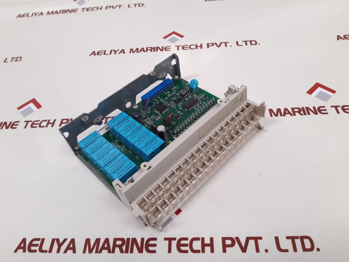 Schneider Tsxdmz28Dr Plc I/O Module Pv:02 Rl:02
