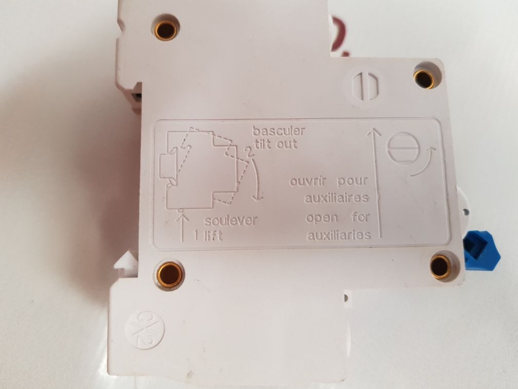 Dz47-63 B16 Circuit Breaker
