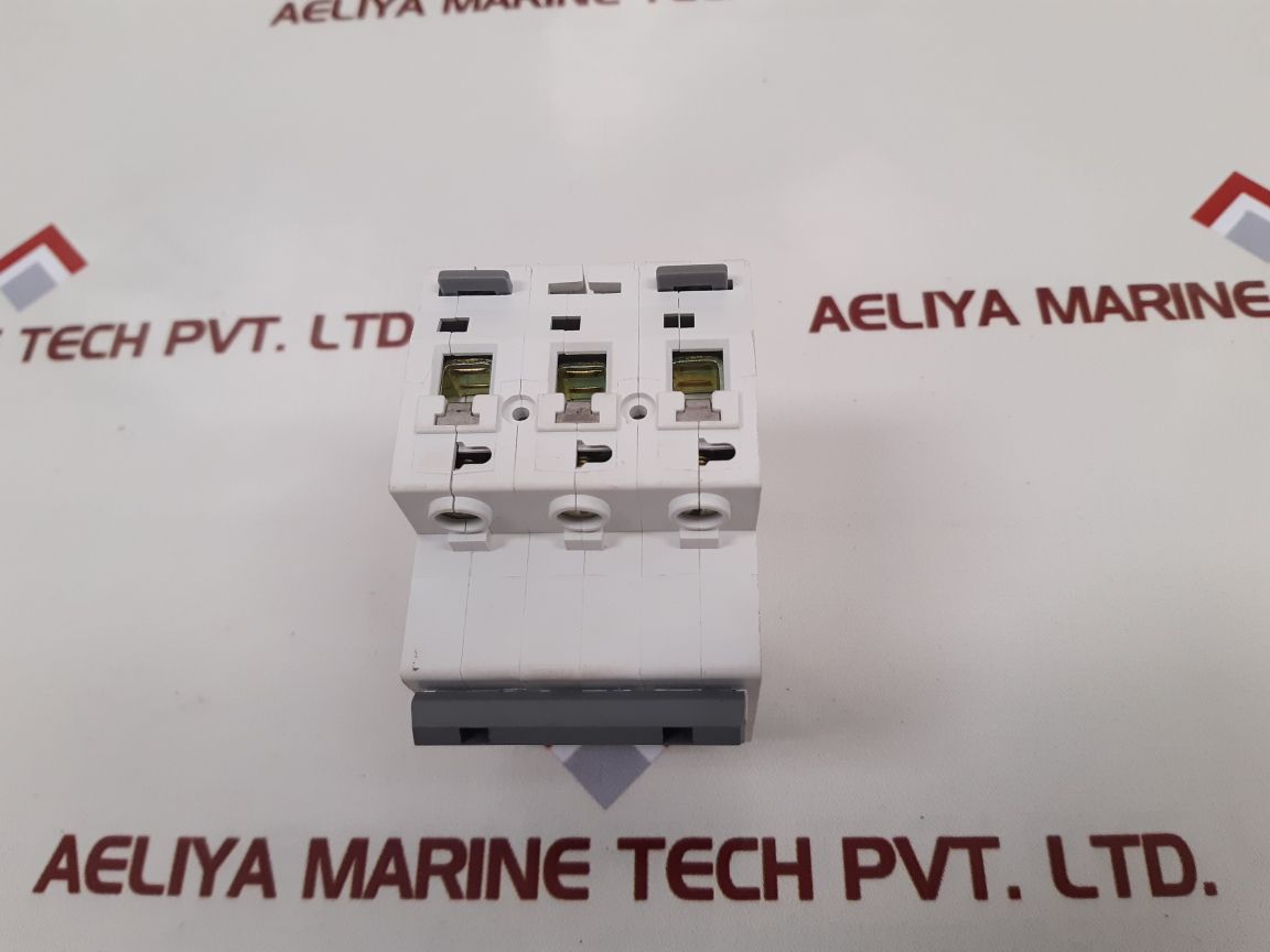 People Dz47-63 Circuit Breaker 6000A
