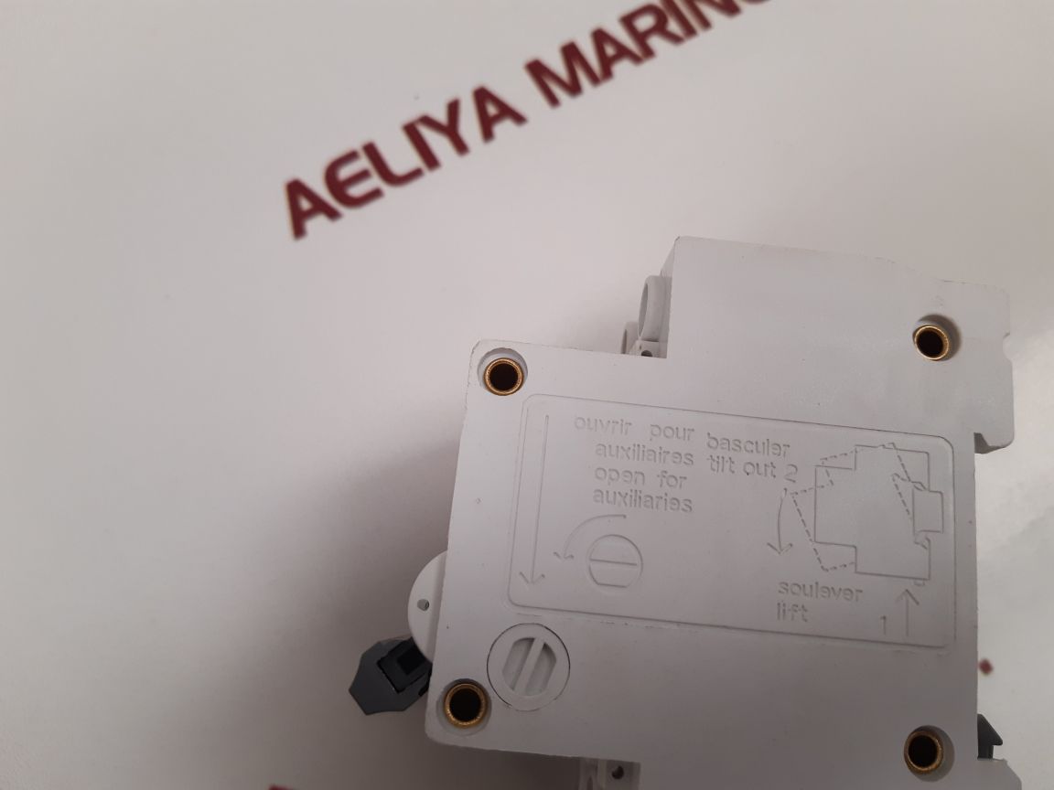 People Dz47-63 Circuit Breaker 6000A
