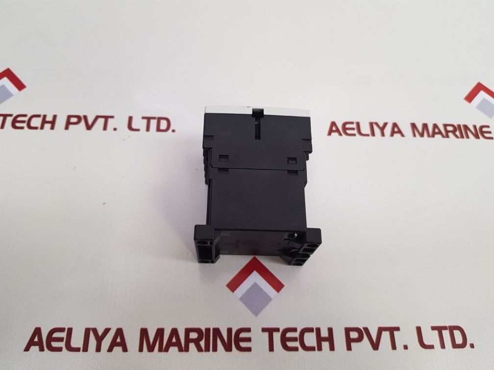 Siemens Sirius 3Rh1131-1Bb40 Auxiliary Contactor 10A 600V Ac
