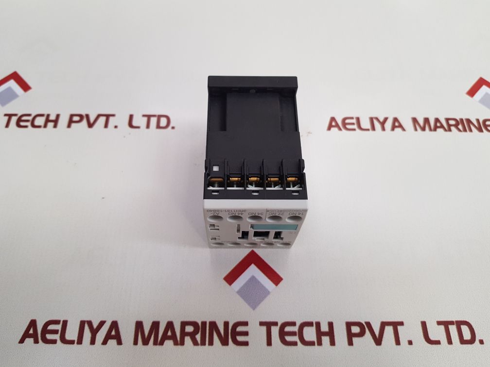 Siemens Sirius 3Rh1131-1Bb40 Auxiliary Contactor 10A 600V Ac
