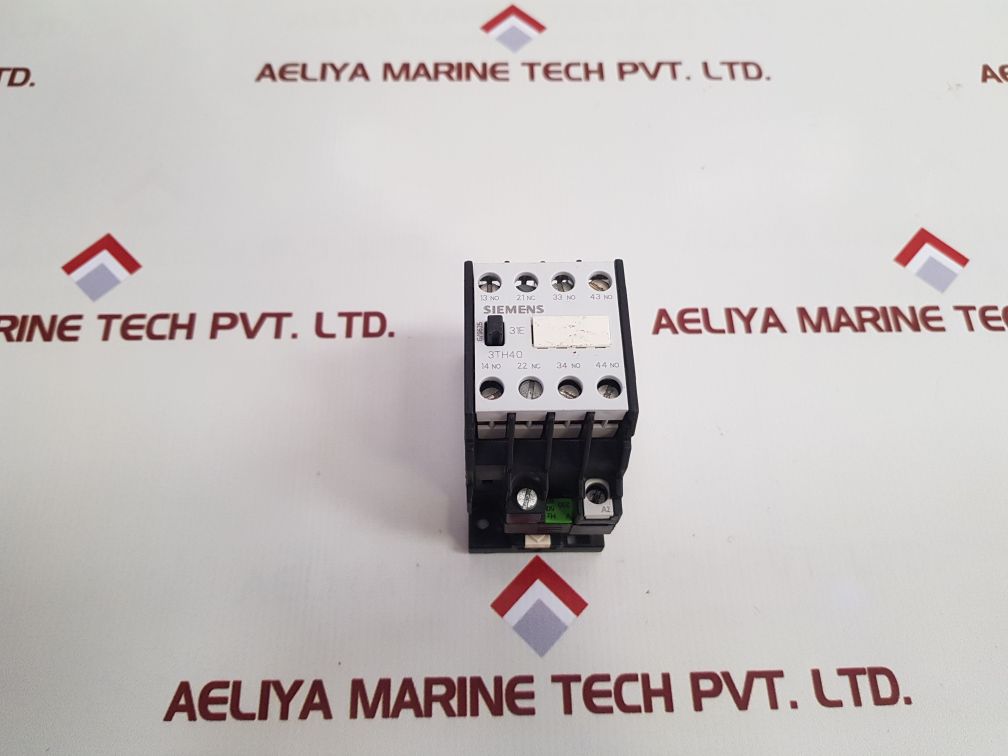 Siemens 3Th4031-0A Contactor 230V 50/60 Hz
