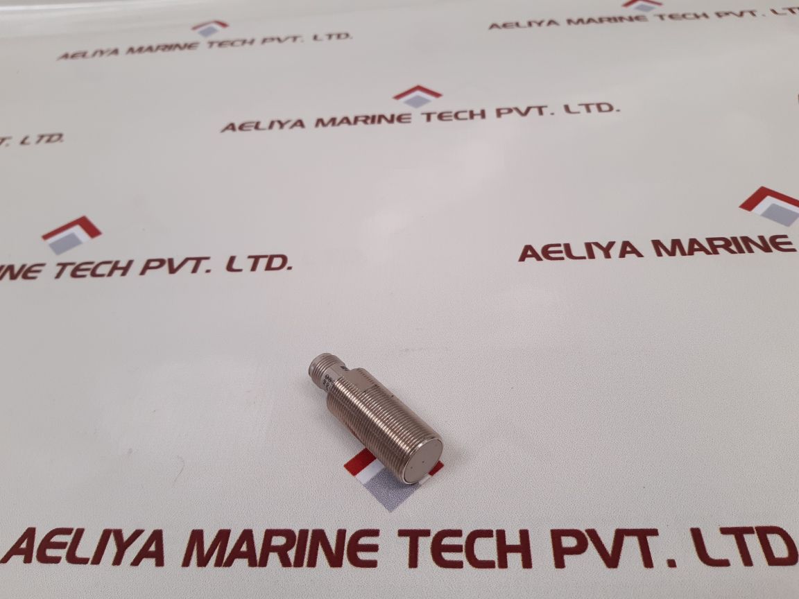 Omron E2Eg-x5B1-m1 Inductive Proximity Switch
