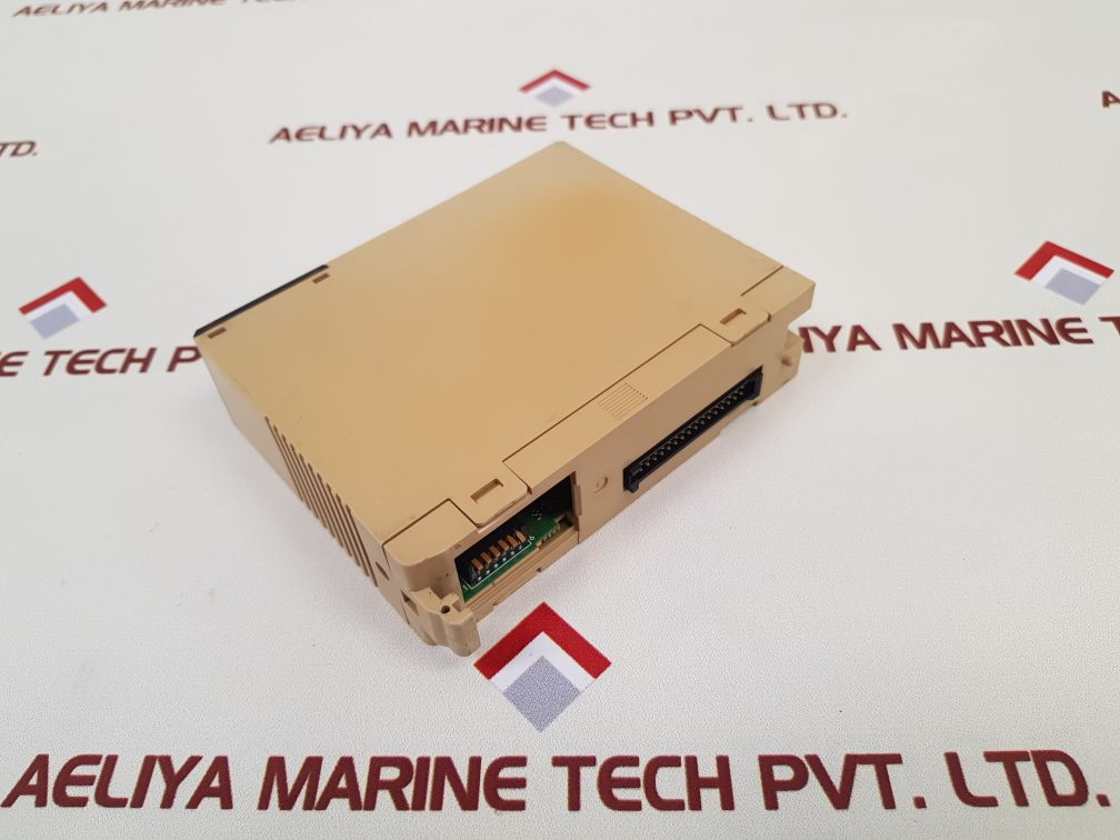 Omron C200H-id215 Input Unit Used
