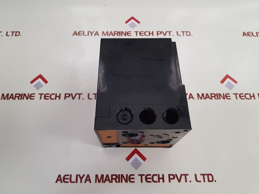 Siemens Lal2.25-110V Oil Burner Control
