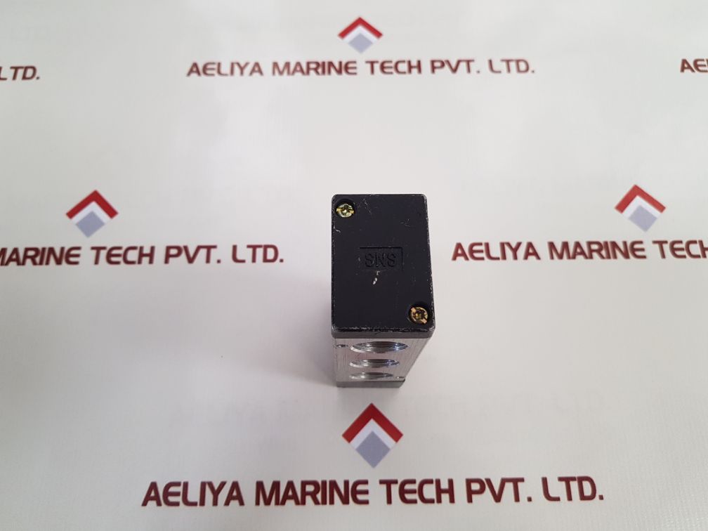 Sns Pneumatic 4A410-15 Solenoid Valve Used
