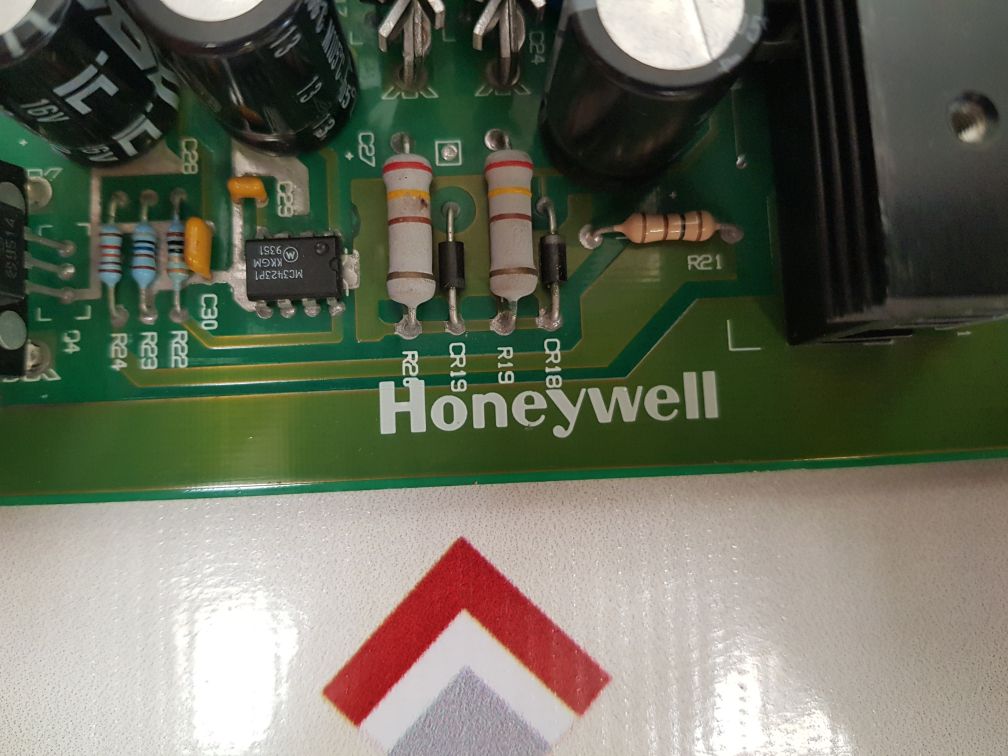 Honeywell 621-9934 I/O Rack Power Supply D030009040 Used
