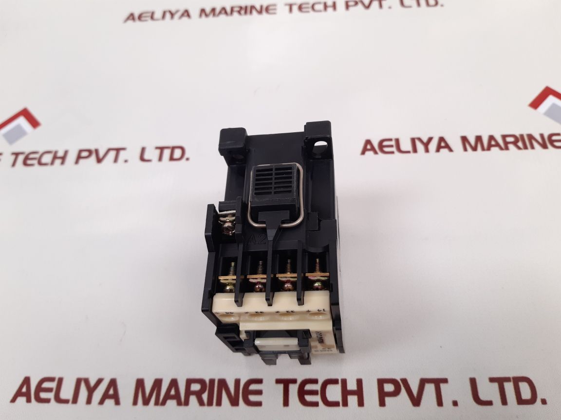 Hyundai Hmx 22 Control Relay Used
