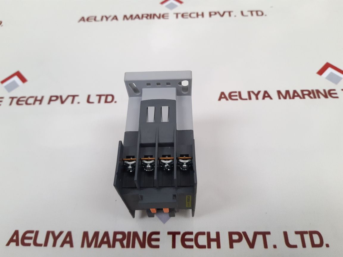 Hyundai Umx22 Contactor Relay 100V 50Hz 100V~ 110V 60Hz
