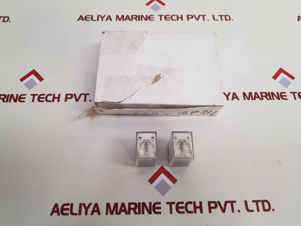 Omron My4-gs Relay 220/240Vac
