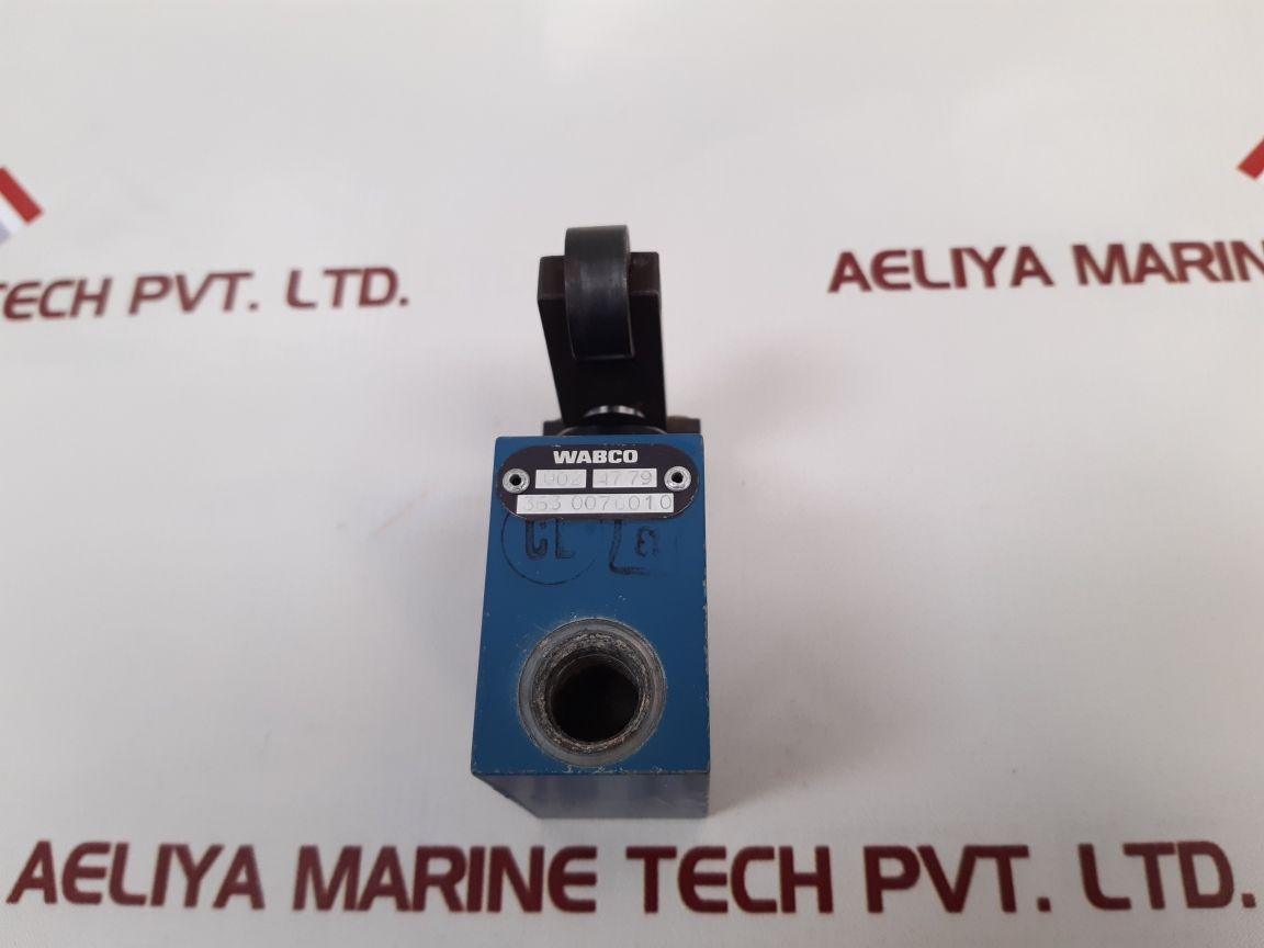 Wabco 3630070010 Directional Valve With Roller Lever
