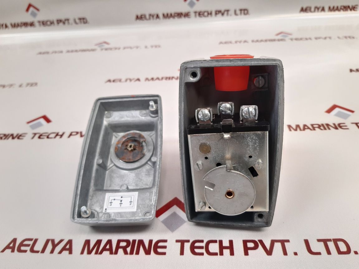 Sunvic Tk Boiler Thermostat Single Pole
