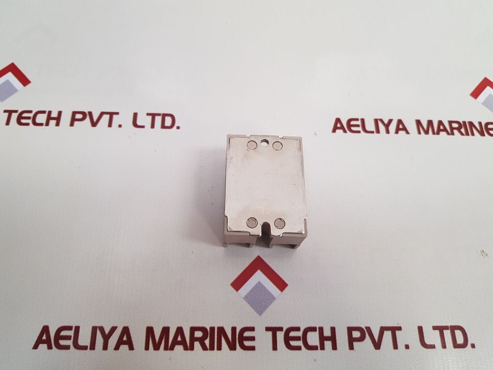 Omron G3Na-240B Solid State Relay
