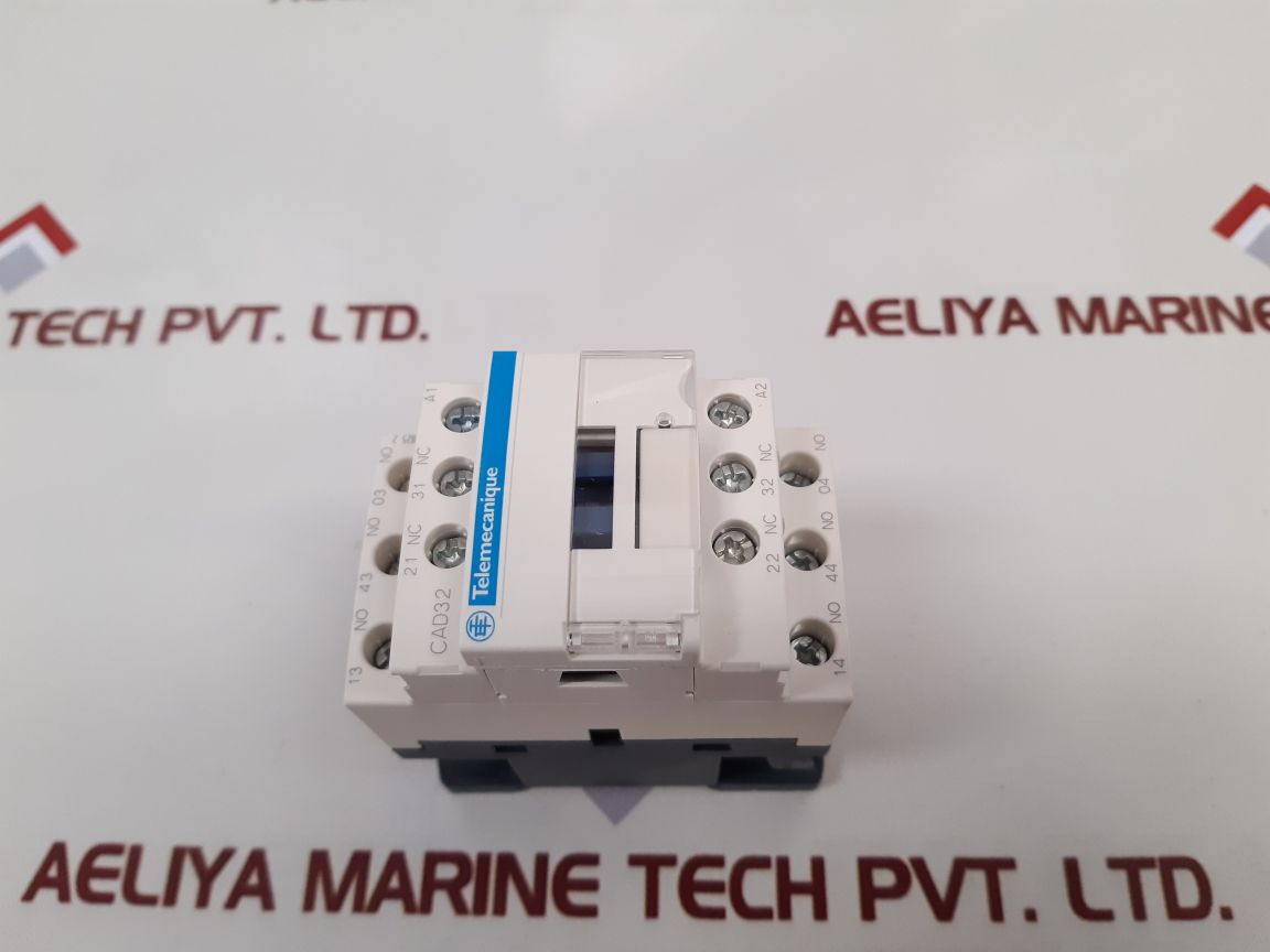 Telemecanique Cad32R7 Control Relay
