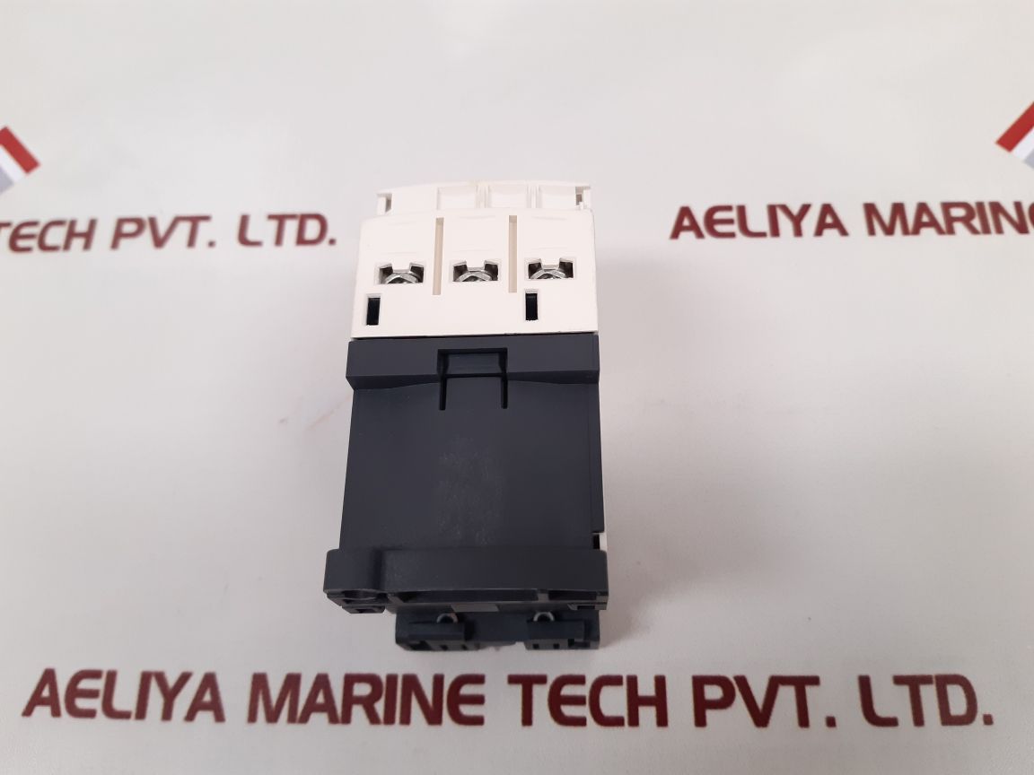 Schneider Electric Cad32Bd Control Relay
