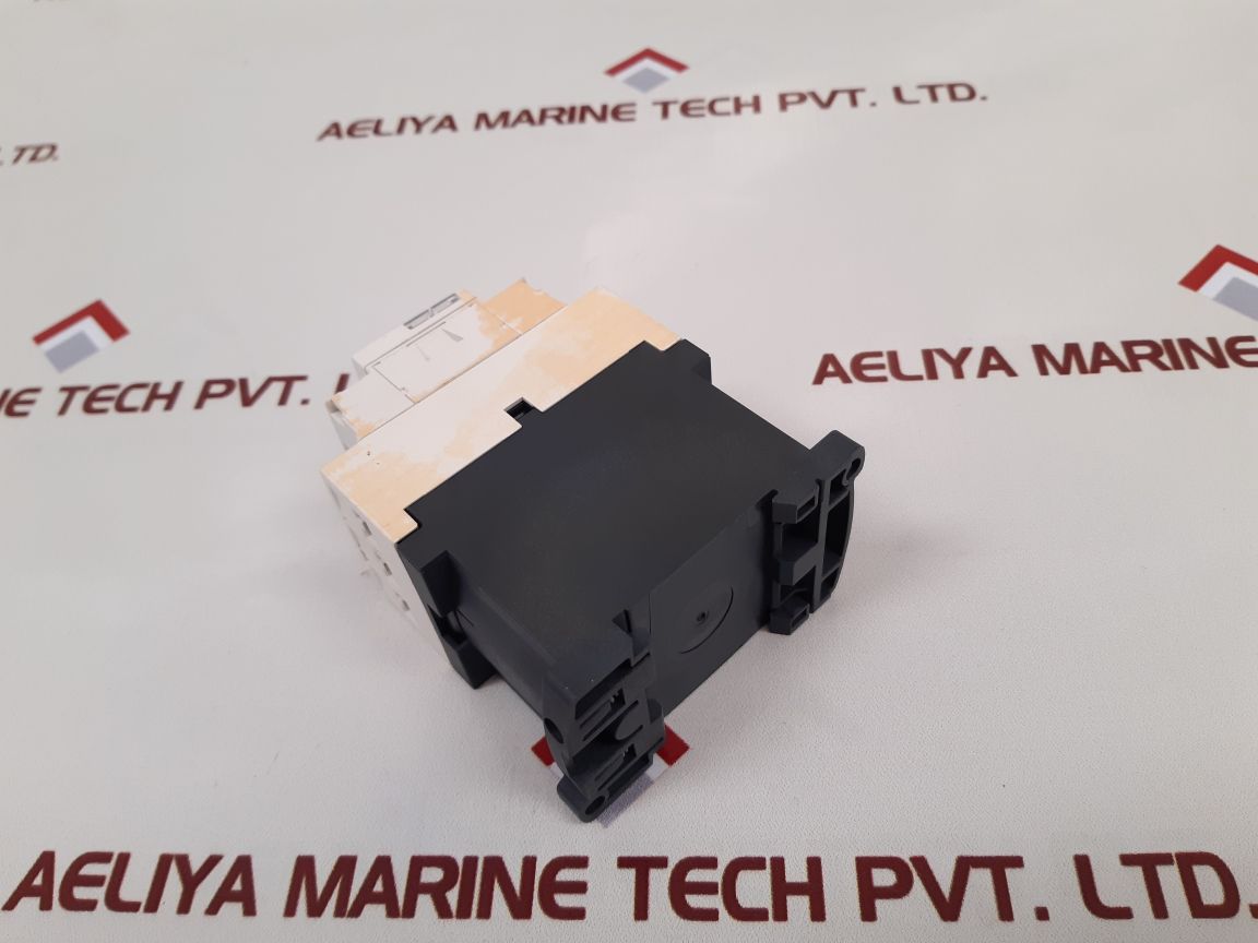 Schneider Electric Cad32Bd Control Relay
