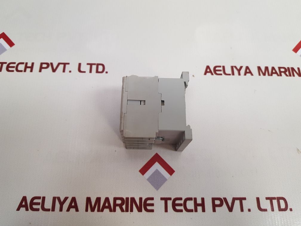 Allen-bradley 100-k05*400 Ser A Contactor
