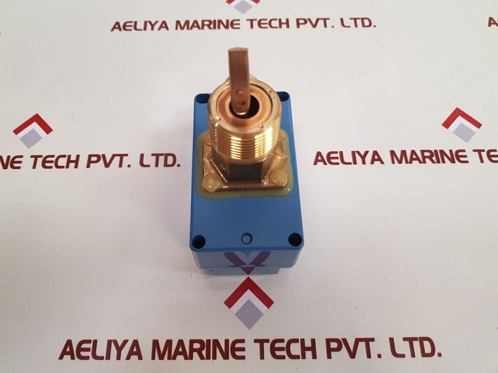 Johnson Controls F61Tb-9100 Flow Control
