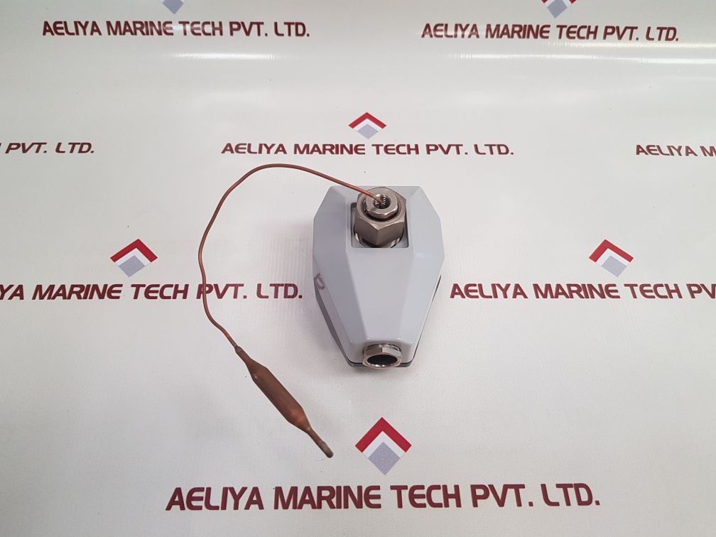 Trafag 471.2353 Pressure Temperature Switch /Thermostat New
