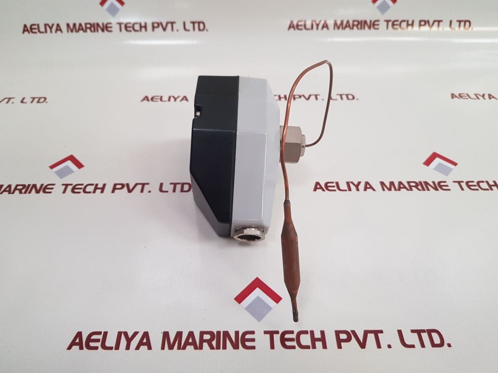 Trafag 471.2353 Pressure Temperature Switch /Thermostat New
