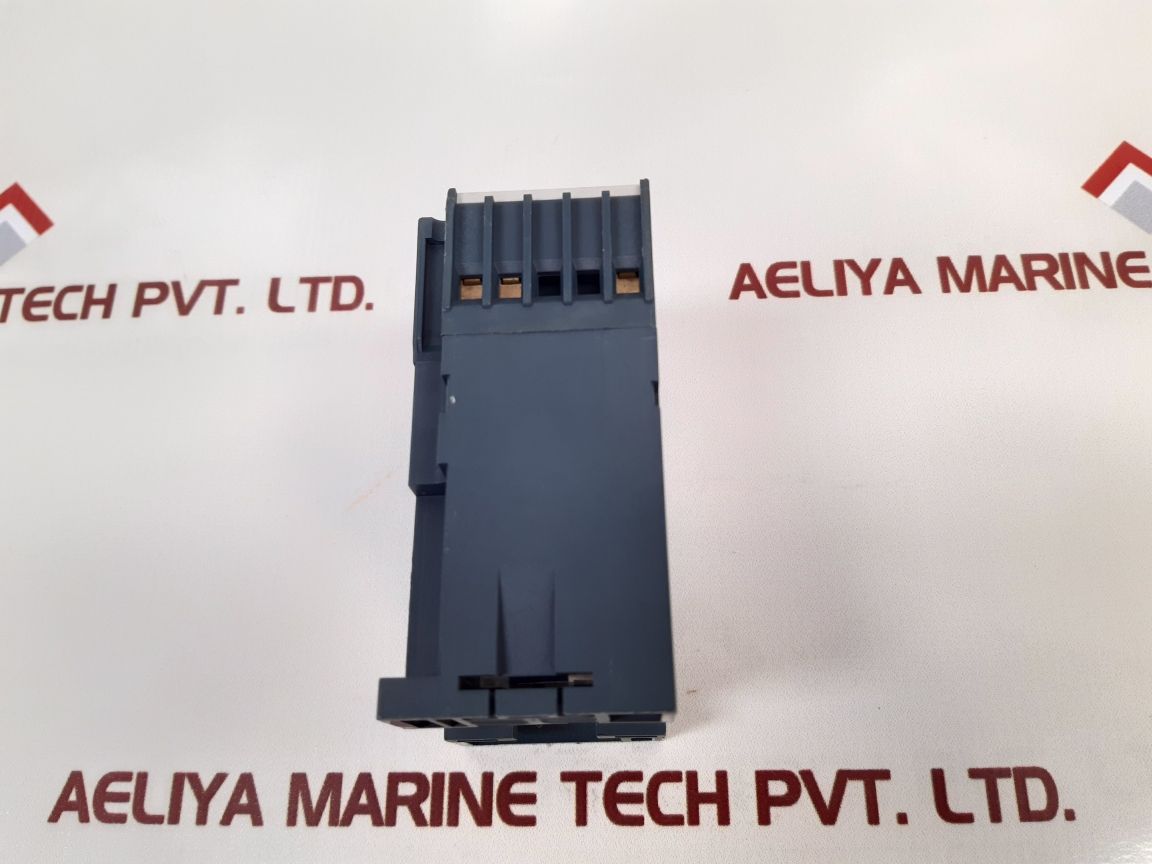 Siemens 7Pu4040-2An20 Time Relay
