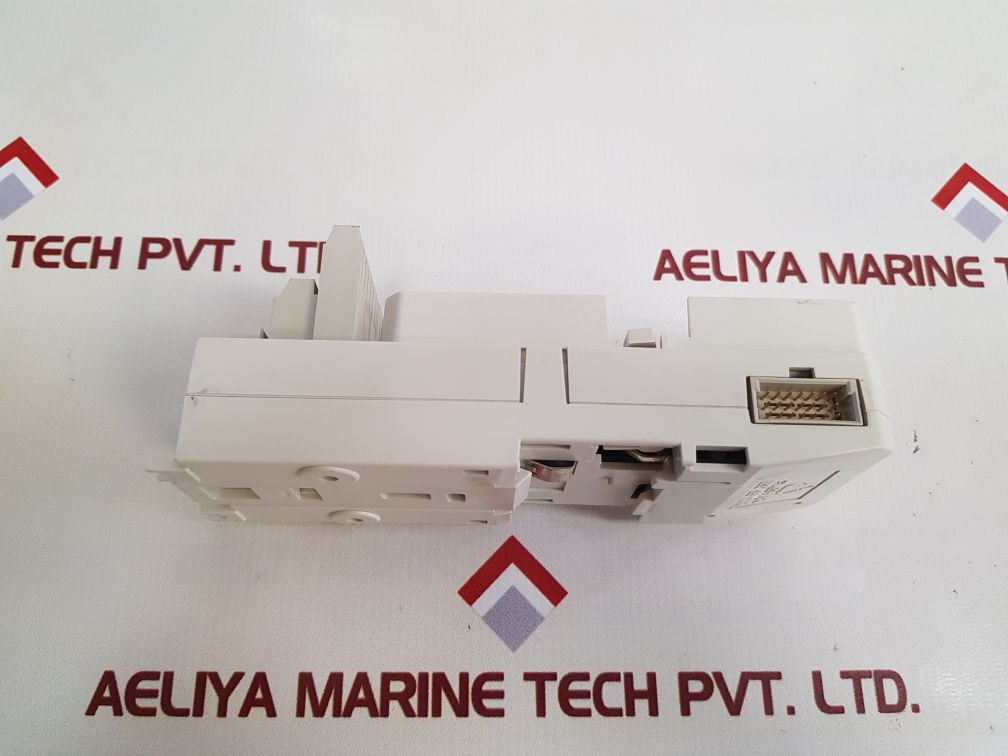 Abb Tu810V1 Compact Module Termination Unit 3Bse013230R1 Pr: G Used
