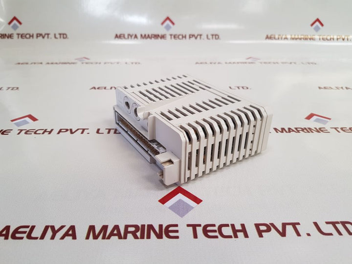Abb 3Bse008516R1 Input Module Ai810 Pr: X
