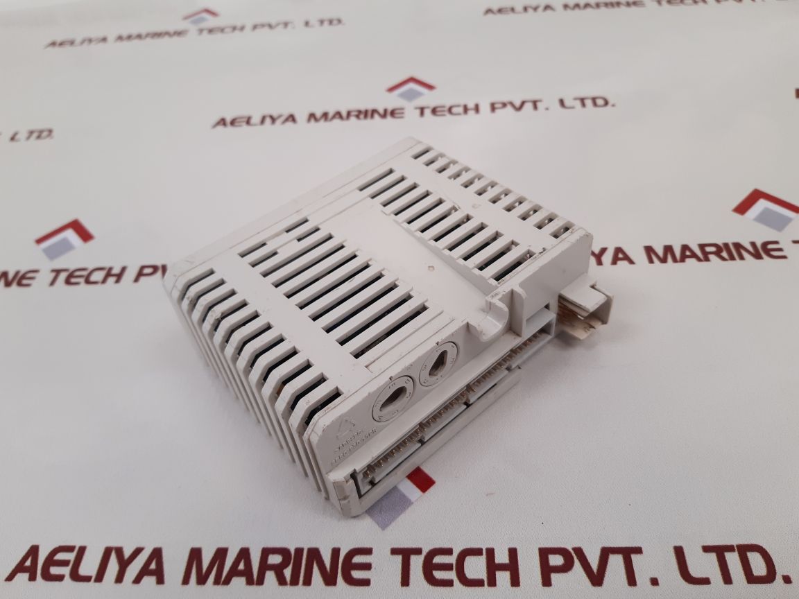 Abb 3Bse038415R1 Output Module Ao810V2 Pr: B
