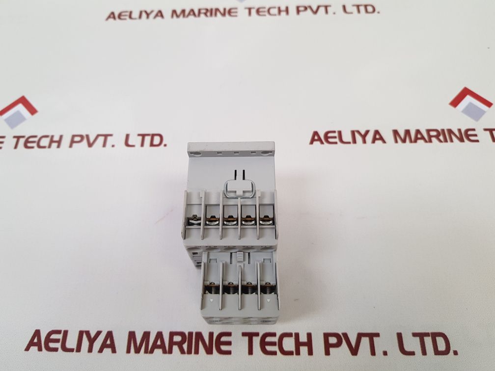 Allen-bradley 100-kfa04E Auxiliary Contact Block 100-k05*400
