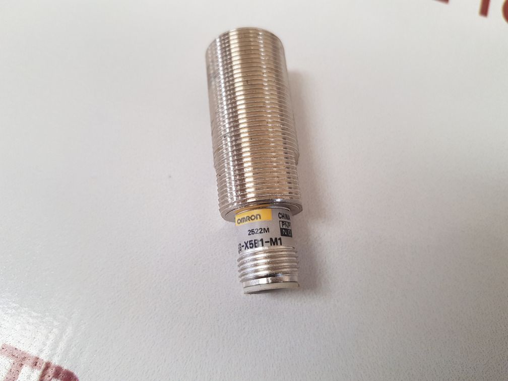 Omron E2Eg-x5B1-m1 Proximity Switch
