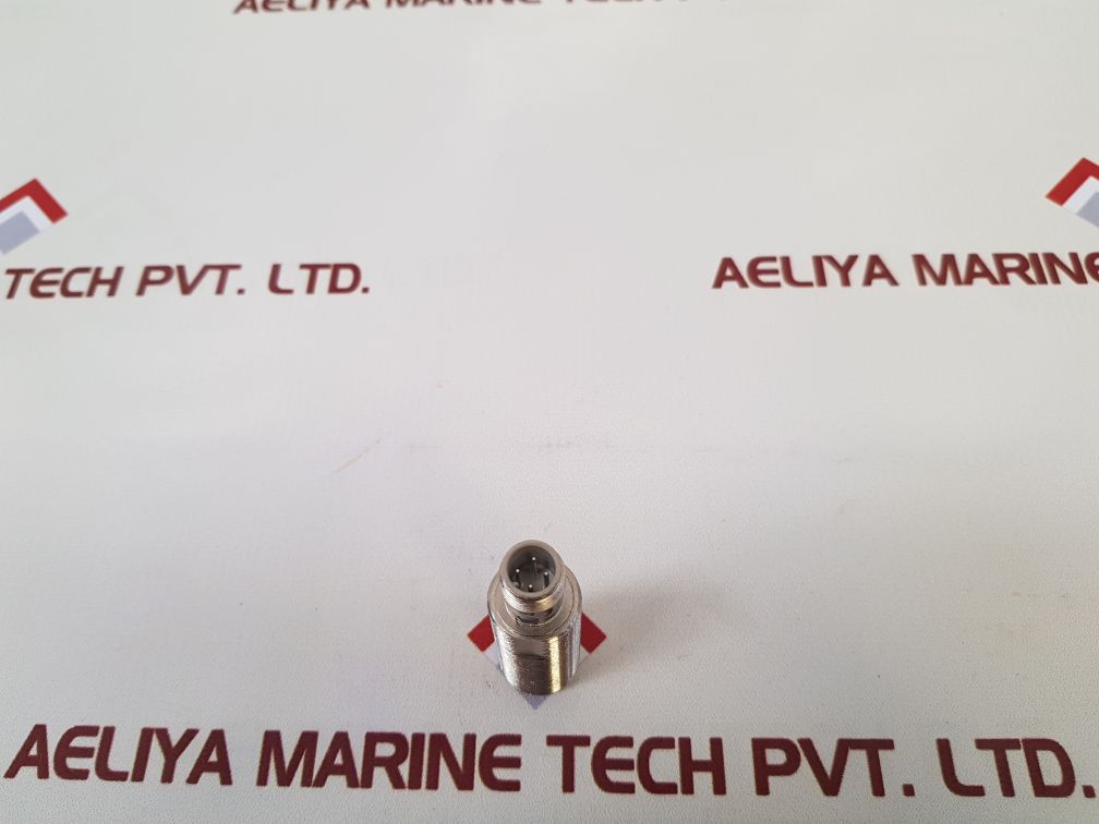 Omron E2Eg-x5B1-m1 Proximity Switch
