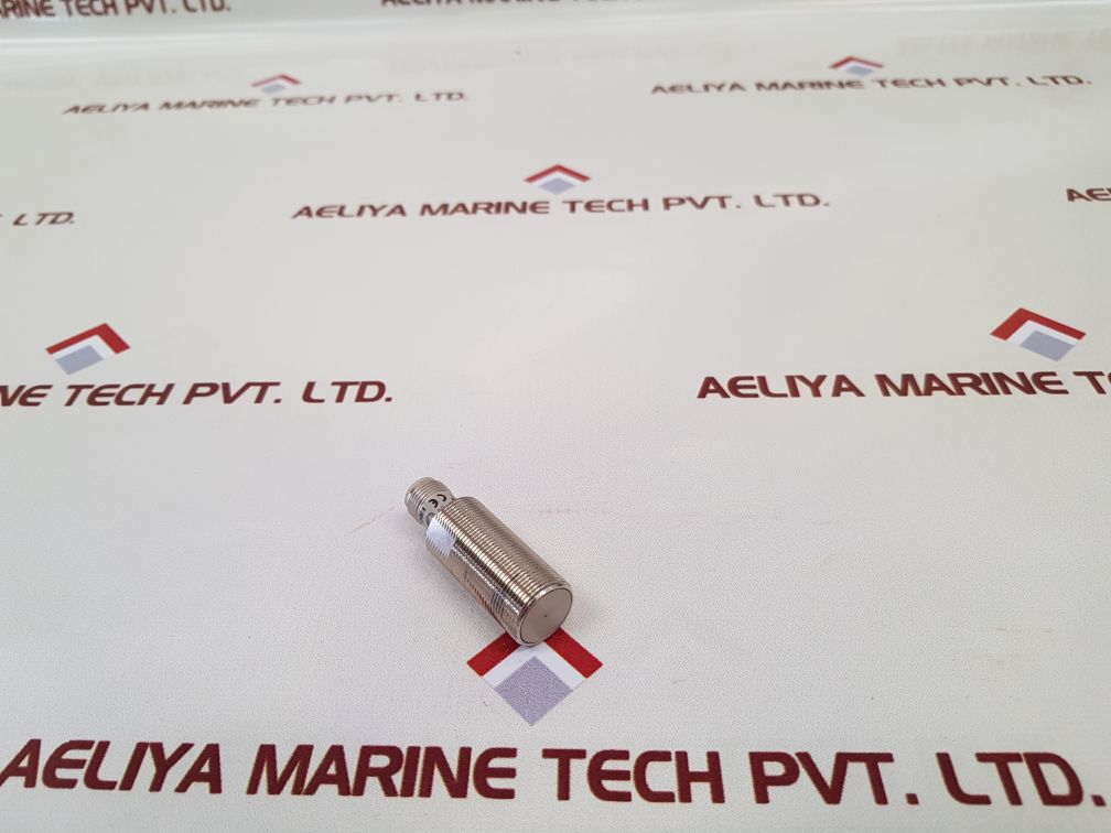 Omron E2Eg-x5B1-m1 Proximity Switch
