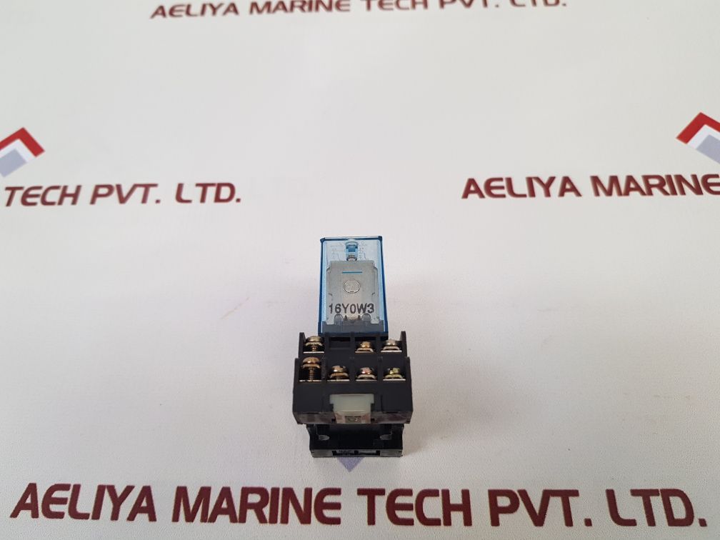 Omron My2J Relay With Sy4S-05 Base
