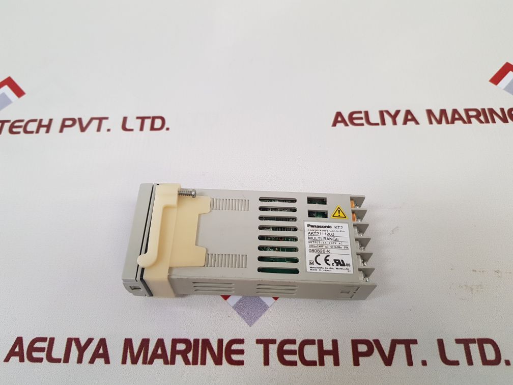 Matsushita Akt2111200 Temperature Controller
