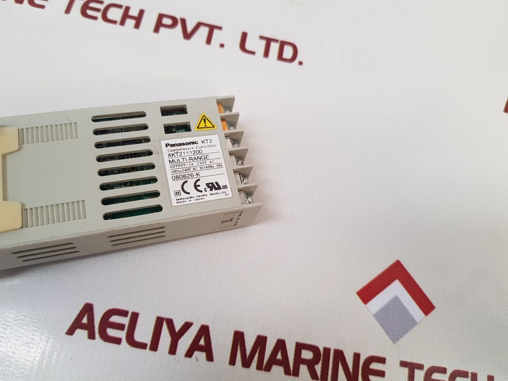 Matsushita Akt2111200 Temperature Controller
